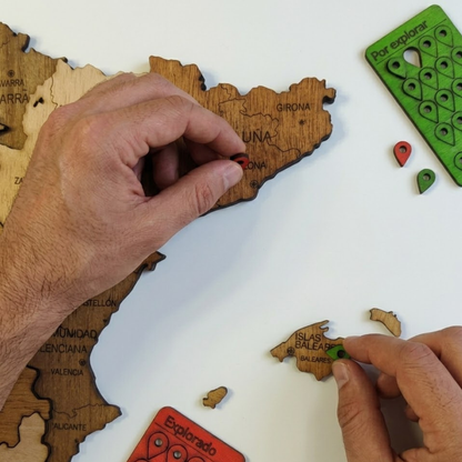 Pushpins with Country Flags